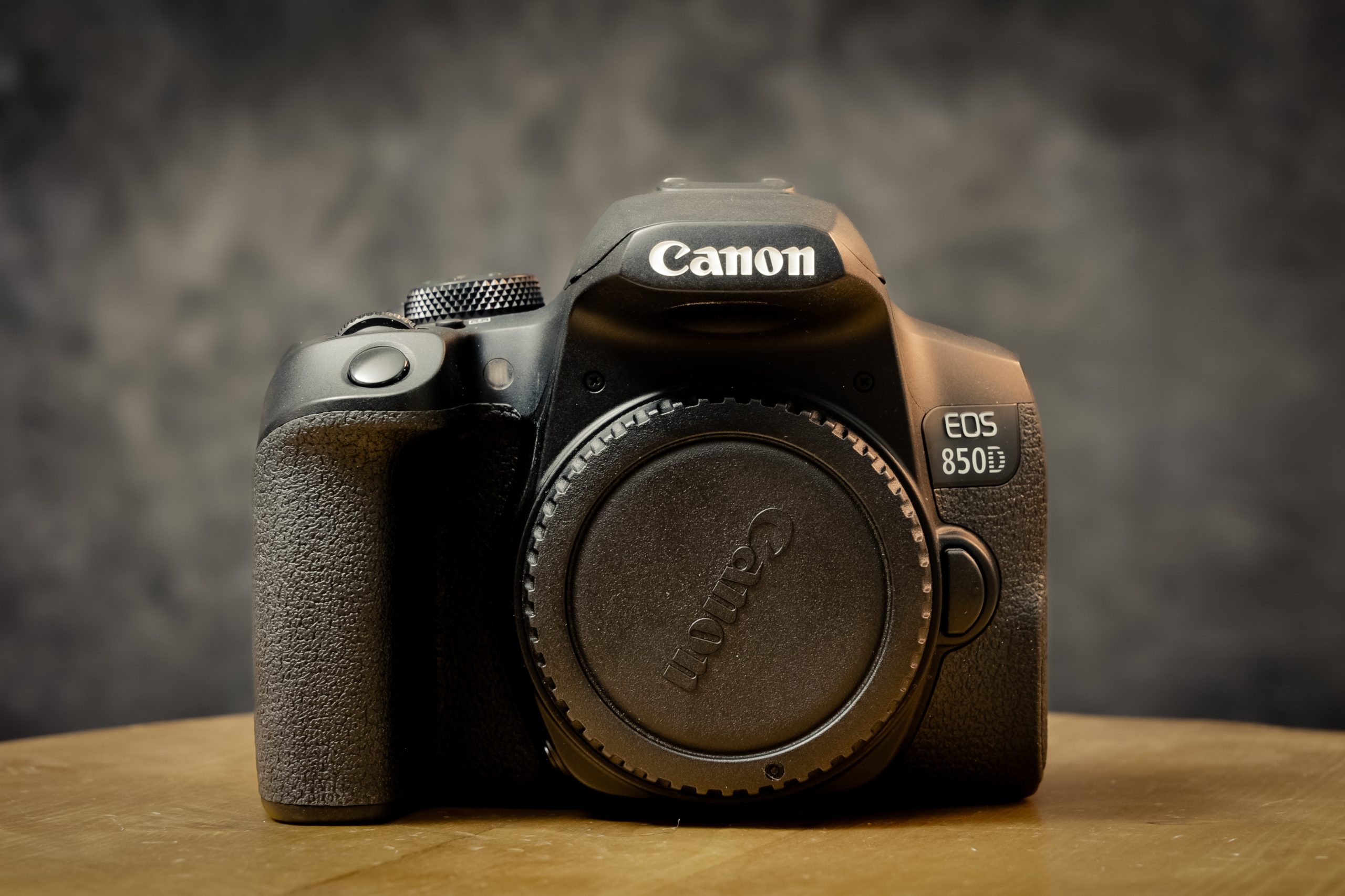 Canon 850D